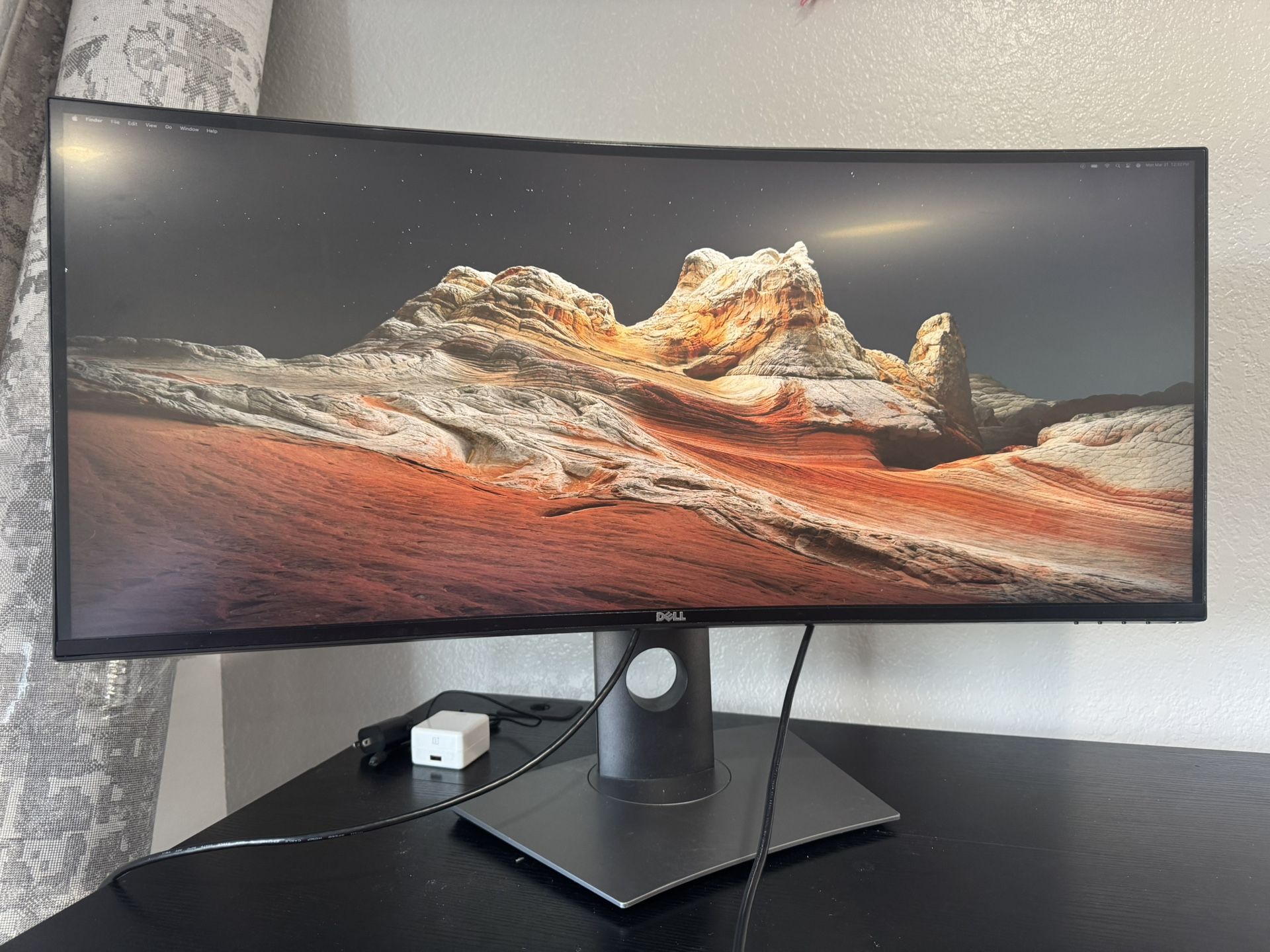 Dell UltraSharp 34’’ Curved Gaming Monitor With Inbuilt Speakers