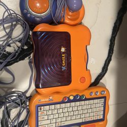 Vtech V Smile TV Learning System Console  1 Controller 1 Keyboard 
