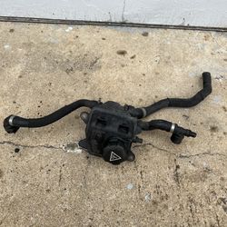 BMW 750 550 5 SERIES 7 SERIES 2011 INTER COOLER EXPANSION TANK RESERVOIR (contact info removed)