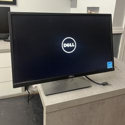 22” Dell wide Monitor 