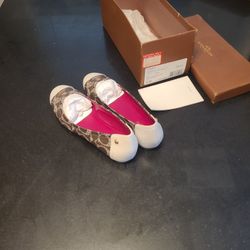 Coach Flats