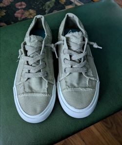 Blowfish Maxine Fixed-Lace Canvas Sneakers (For Women) - Size 7½