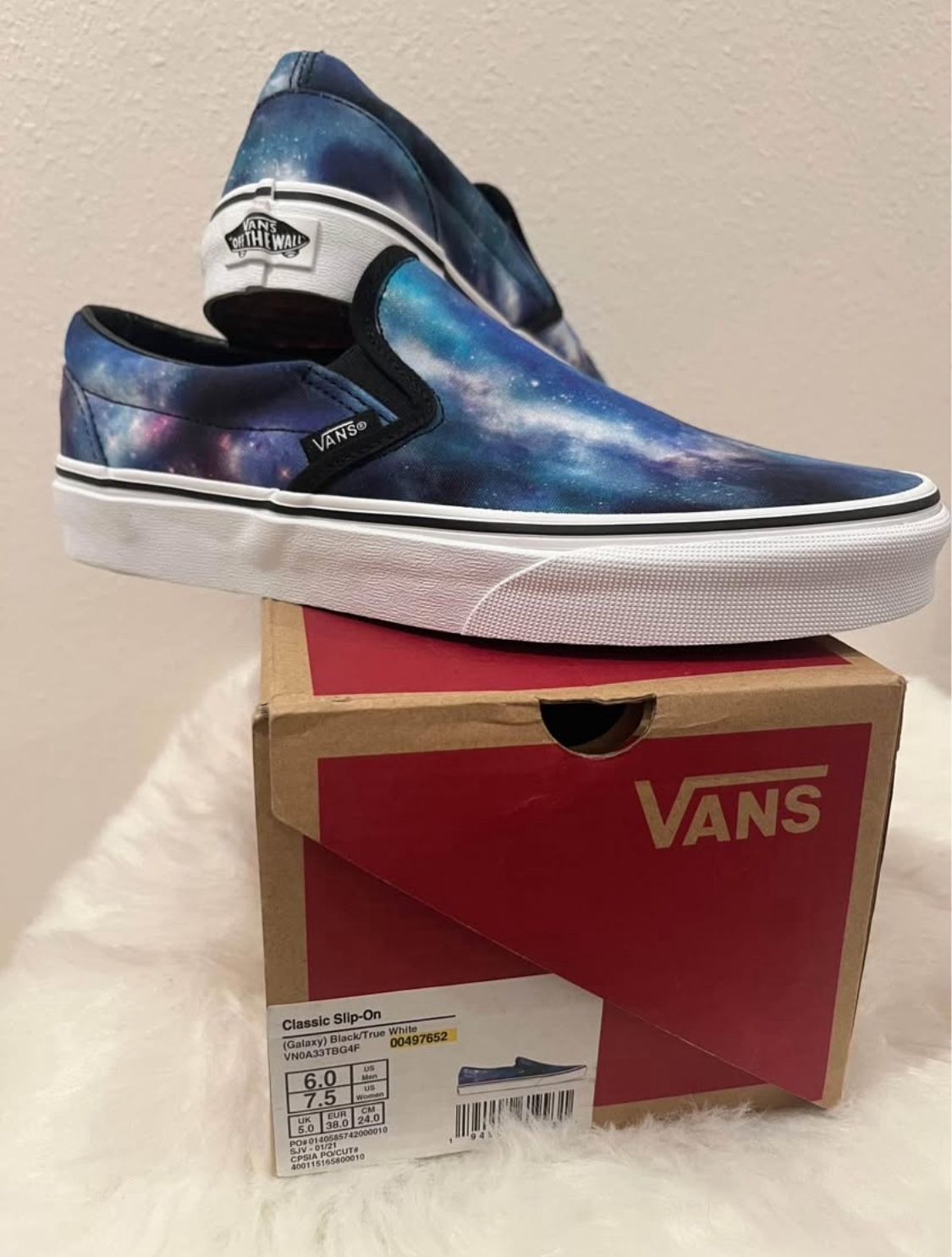 Vans Galaxy White Slip Ons 7.5 W