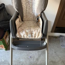 Feeding chair