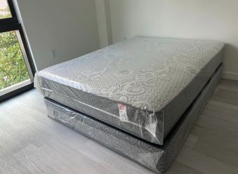 Queen mattress regular set with box spring ( 2pc brand new) NEW KING-QUEEN-FULL-TWIN SIZE SETS MATTRESS AND BOX SPRING 2-pcs