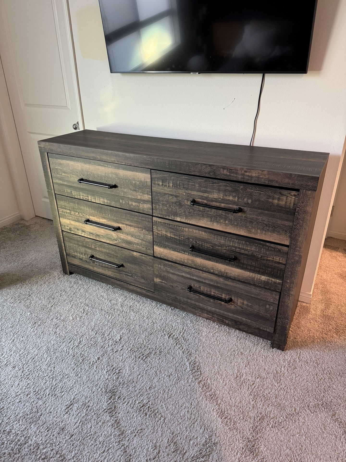 Rustic Farmhouse Wood Style 6 Drawer Dresser