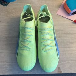 Puma Ultra Soccer Cleats