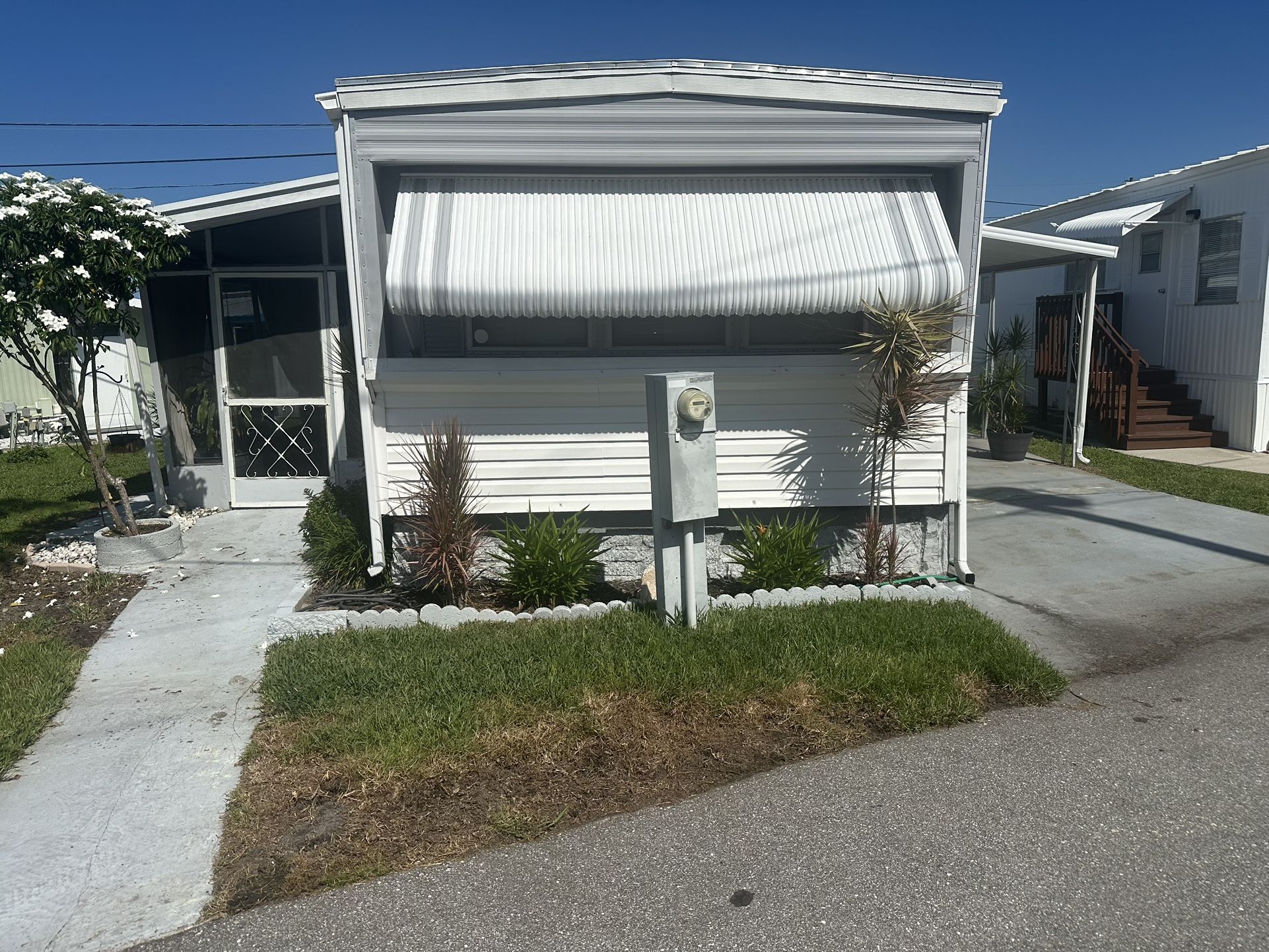 55+ Mobile Home! No Lot rental