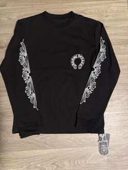 Black chrome heart long sleeve