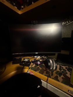 MSI Optix MAG321CQR curved