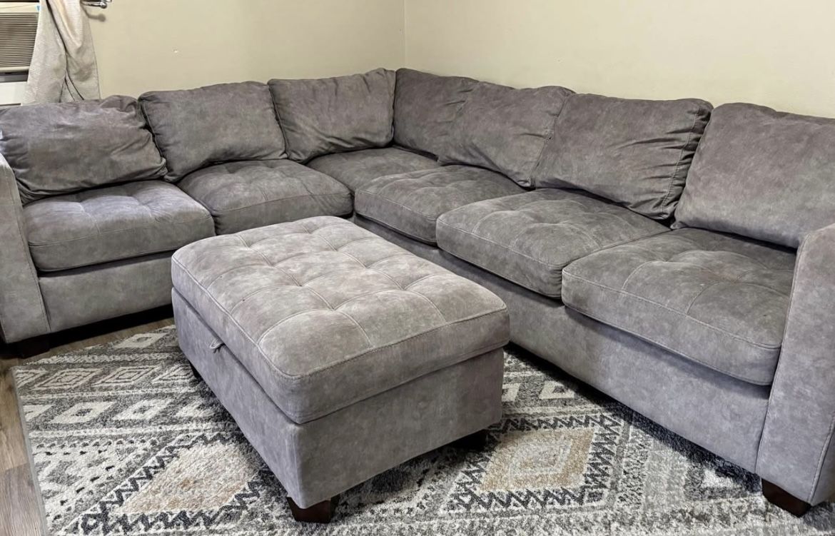 Sectional Couch 