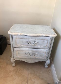 Painted end table with 2 drawers