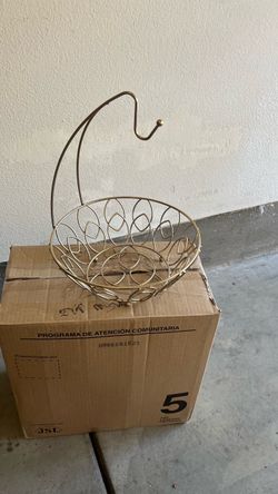 Gold Wire Fruit Basket with Banana Hook