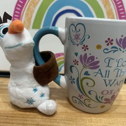 DISNEY OLAFF  MUG “ I LOVE ALL THINGS WARM” ..WITH ILAFF PLUSH WRIST SNAP ON