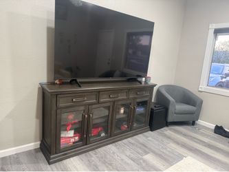 Tv stand