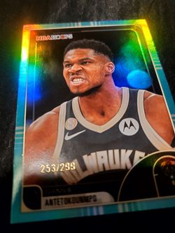 Giannis Antetokounmpo 2025-26 NBA Hoops Holo Card 253/299