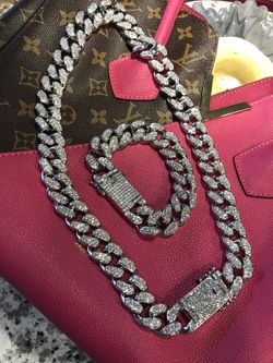 New 18 k white gold Cuban chain necklace and bracelet set