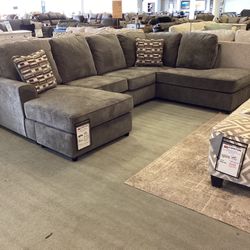 O'Phannon 2-Piece Sectional with Chaise