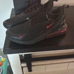 Nike Air Max 270