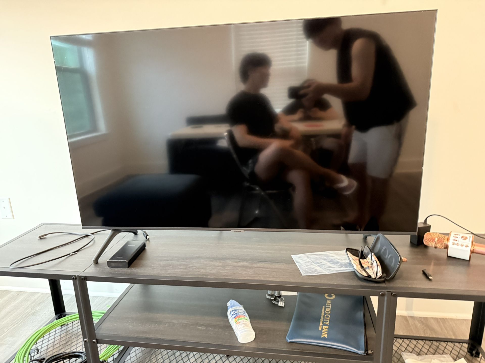 SAMSUNG TV