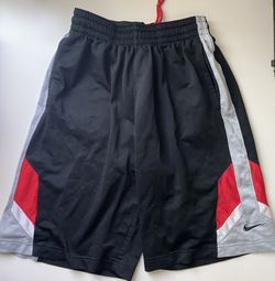 Men Nike Shorts S