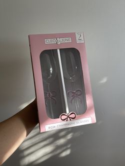 2 Sets Of Pink Bow Champagne Glasses 🥂 🎀