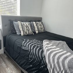 Queen Size Bed Frame And Box And Mattress 