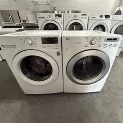 LG Washer And Dryer Set “27 ( Lavadora Y Secadora )