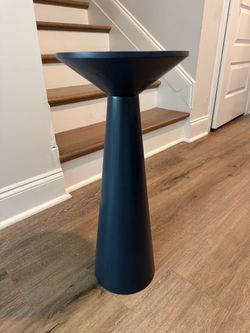 Modern navy blue wood pedestal side table
