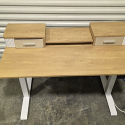 Electric adjustable height desk