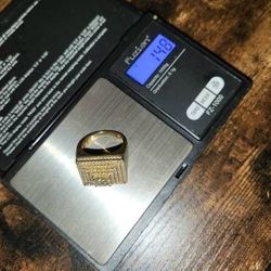 10k (3.03 Carat 💎)All Natural Diamond Ring (size 10) 14.8grams. 👉 $2,400 • Will Trade For Real 10k or 14k gold Jewelry.