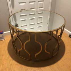 GORGEOUS GOLD COFFE TABLE NEW From Ashley Furniture !!!!!!