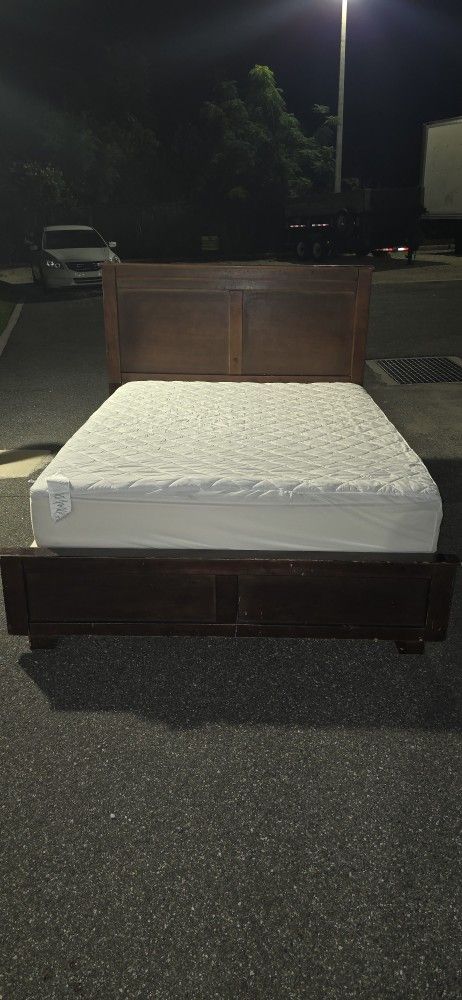Queen bed frame + pilowtop Matress + boxspring (DELIVER OPTION)