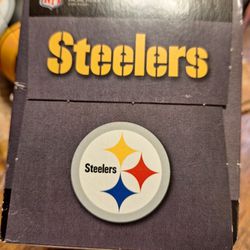 Pittsburg Steelers Box Of Klneex 