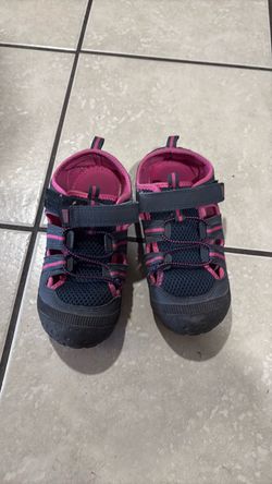 Girls size 2 shoes
