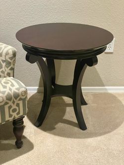 Round Dark Wood Accent End Table
