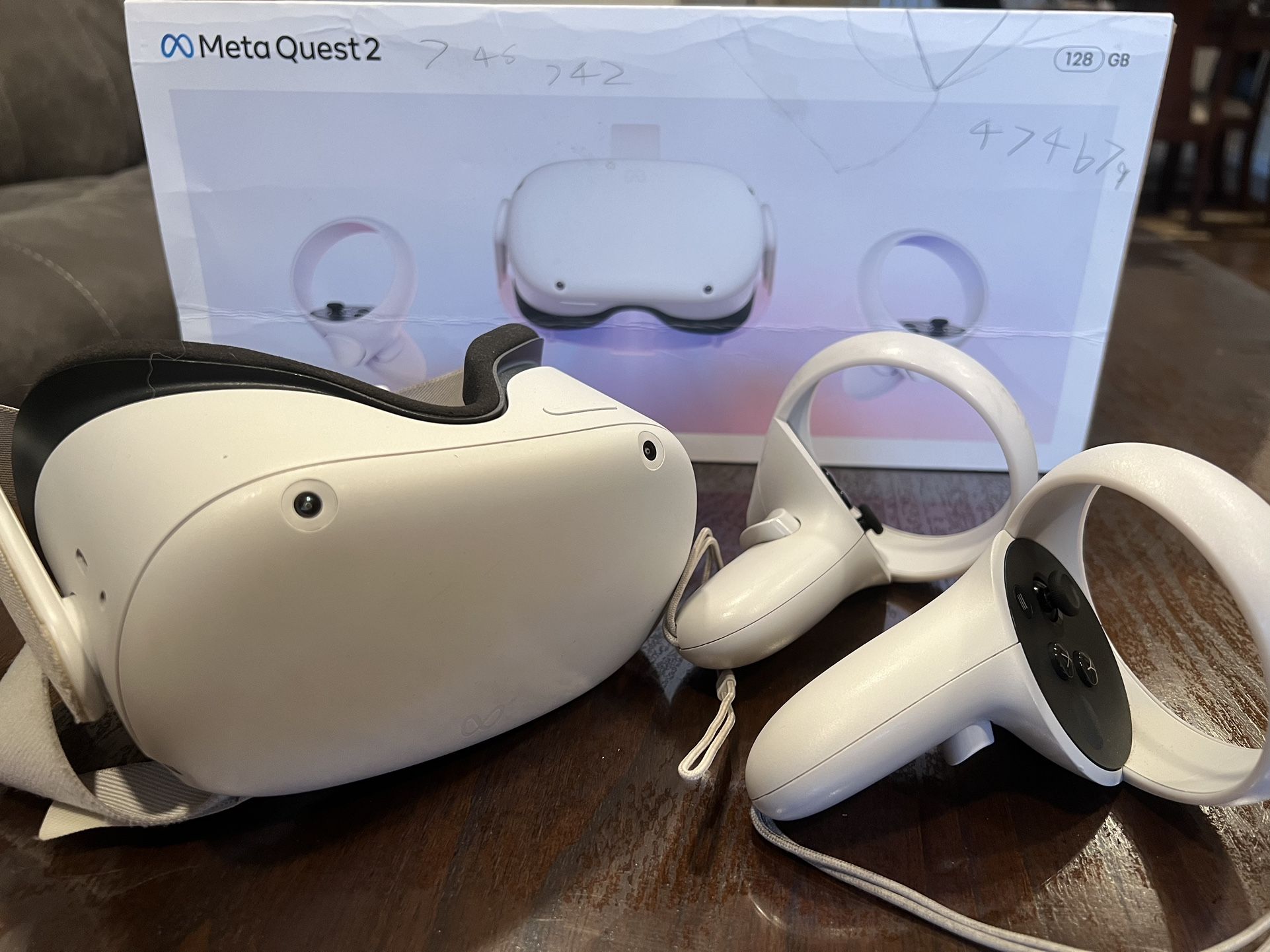 VR Headset (MetaQuest2)
