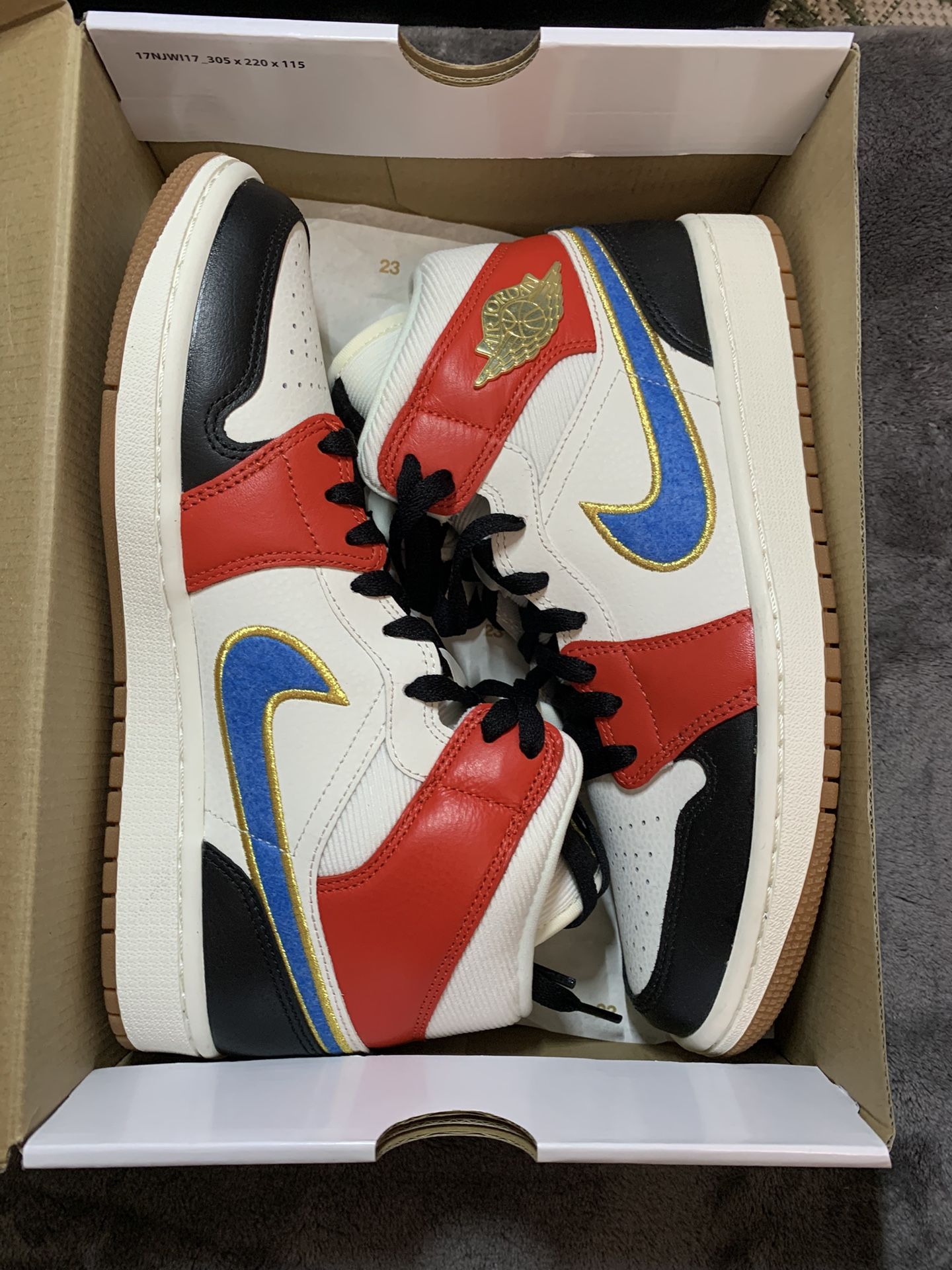 Air Jordan 1 Mid SE Let(her)man.