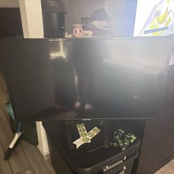 Lately Used 43 Inch Element Flatscreen Tv With Leg Stands