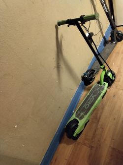 E scooter green