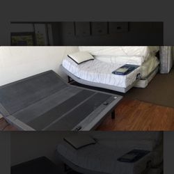 Reclining bed queen  with remote like new 