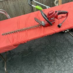 22 Inch Hedge Trimmer