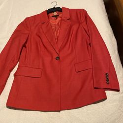 Brand New Donna Karan DKNY 12