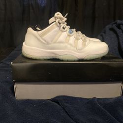 Jordan 11 Low Retro Legend Blue Size 7 