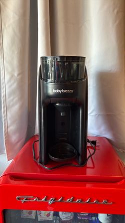 Baby Breeze Formula Dispenser