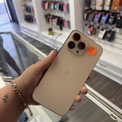 iPhone 14 Pro Max … MESSAGE ME FOR THE BEST PRICE 🔥🔥