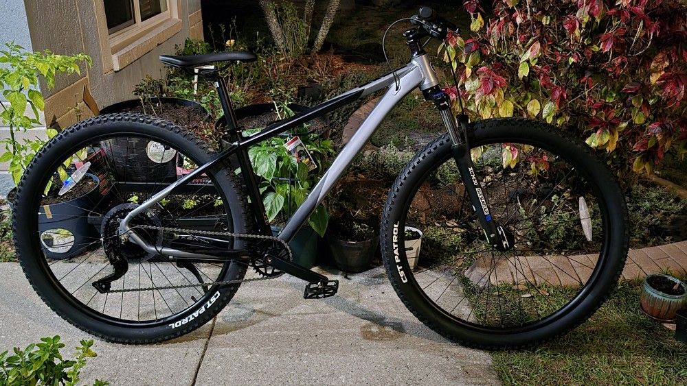 Trouvaille 29 Men's Bicycle Flexor 21 Speed Kent Trouvaille