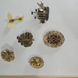 Antique And Vintage Brooche Collection Includes A Vermeil Ship Brooch Weighing 5.4 DWT