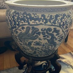 Used blue  and white vase with stand porcelain  vase