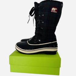 Sorel Black and Cream Ankle Boots Like New & Rarely Worn